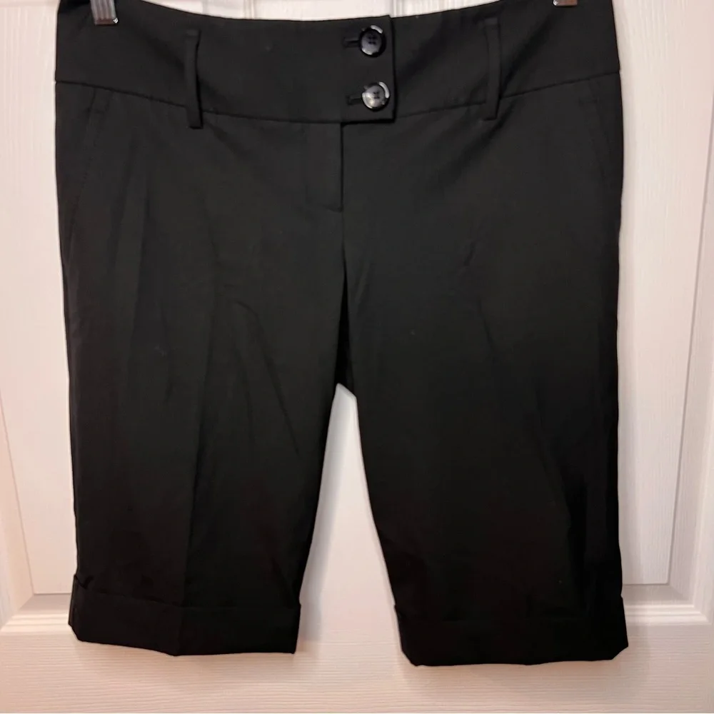 The Limited The Black Collection Drew Fit Bermuda Dress Shorts Cuffed Size 6 GUC